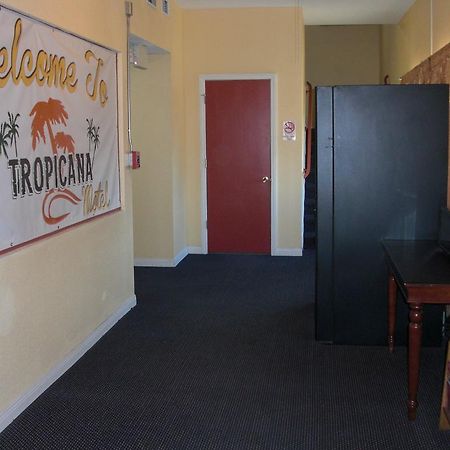Tropicana Motel Compton Exterior foto