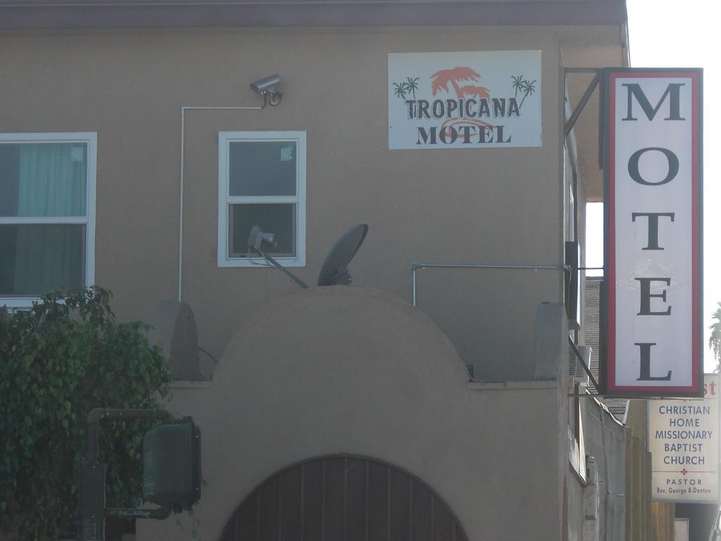 Tropicana Motel Compton Exterior foto